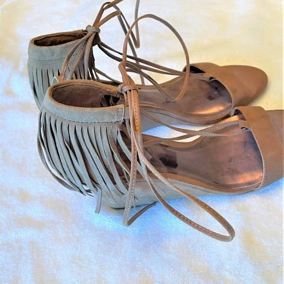 Tan Suede Fringe New Women's Shoes - Picture 2 of 3